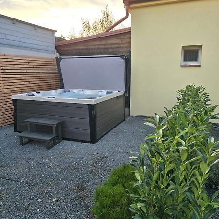 Apartmany Centro & Jacuzzi Piest'any Dış mekan fotoğraf