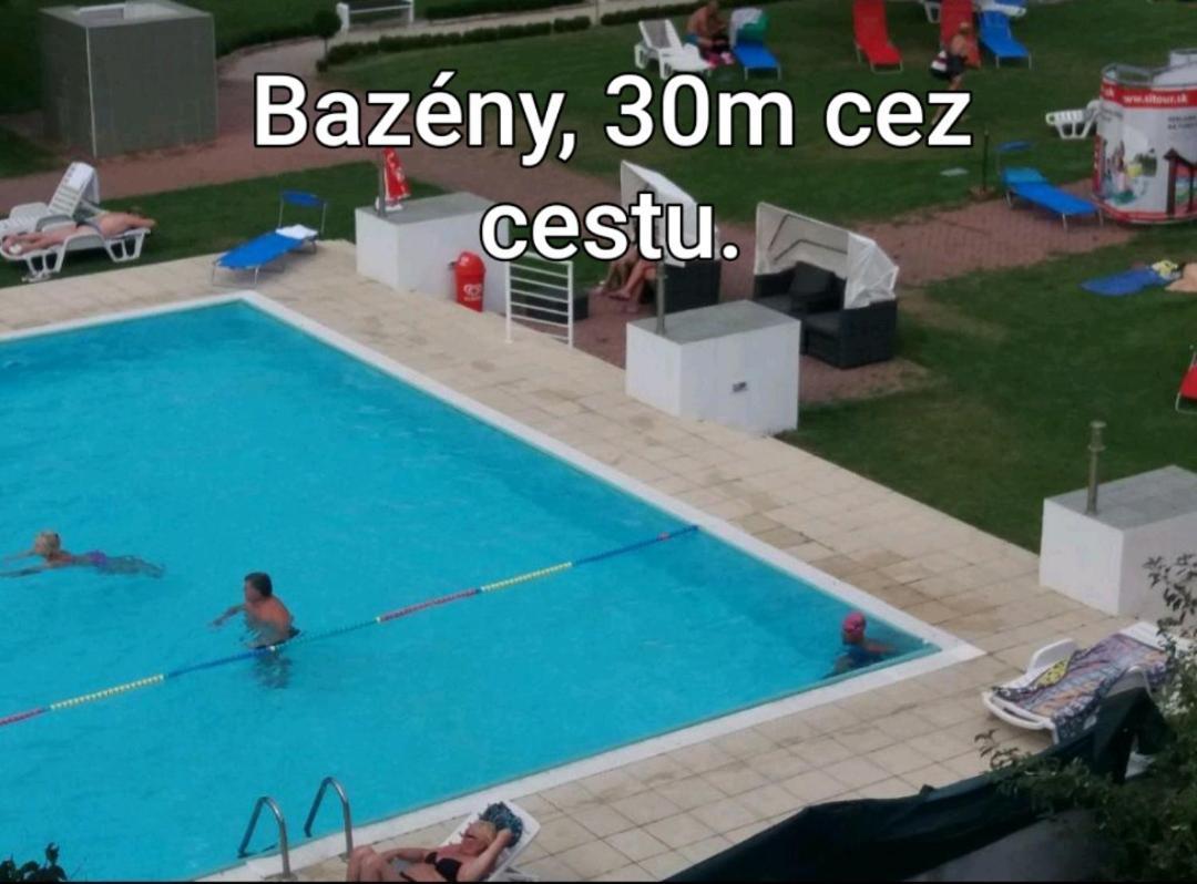 Apartmany Centro & Jacuzzi Piest'any Dış mekan fotoğraf