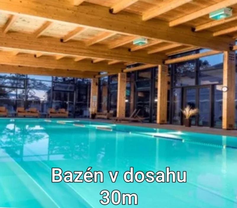 Apartmany Centro & Jacuzzi Piest'any Dış mekan fotoğraf