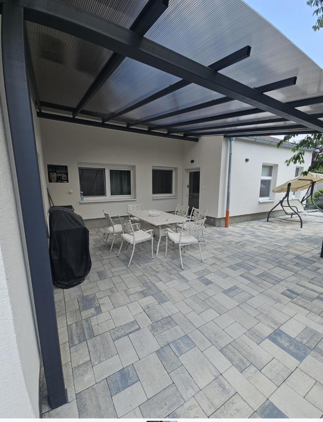 Apartmany Centro & Jacuzzi Piest'any Dış mekan fotoğraf